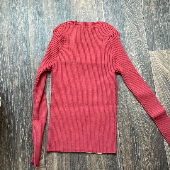 Olga Sweater - Picture 6 of 6